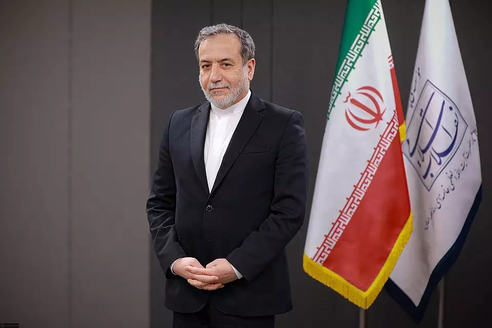 „Mit solchen Worten zerstört man Diplomatie“ – Warum Irans Außenminister Araghchi und Präsident Pezeshkian keine Partner für den Westen sein können
